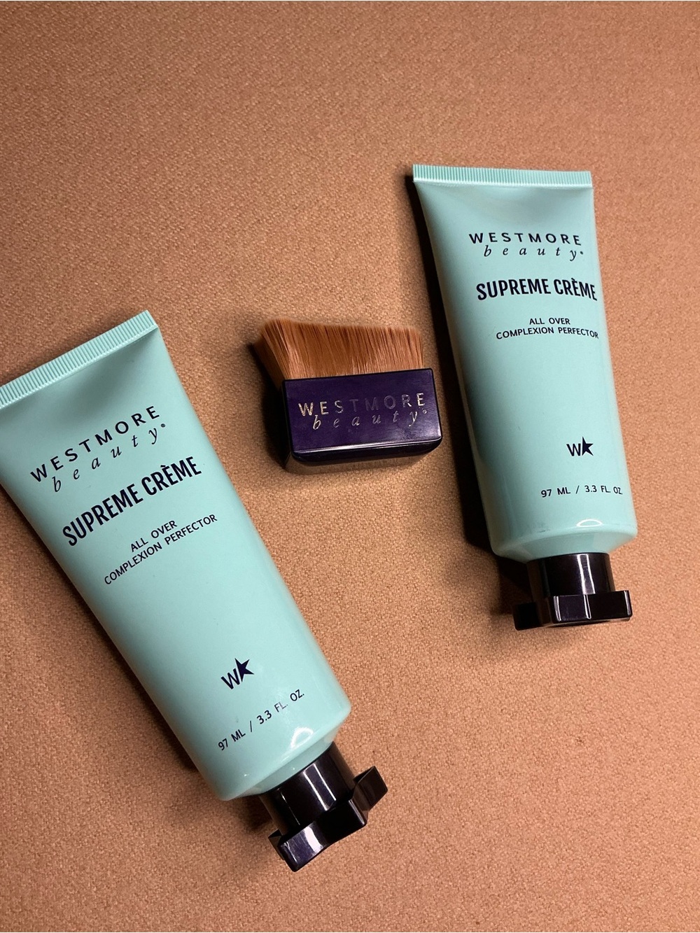 Westmore Beauty set of 2 Supreme Cream w applicator brush shade medium